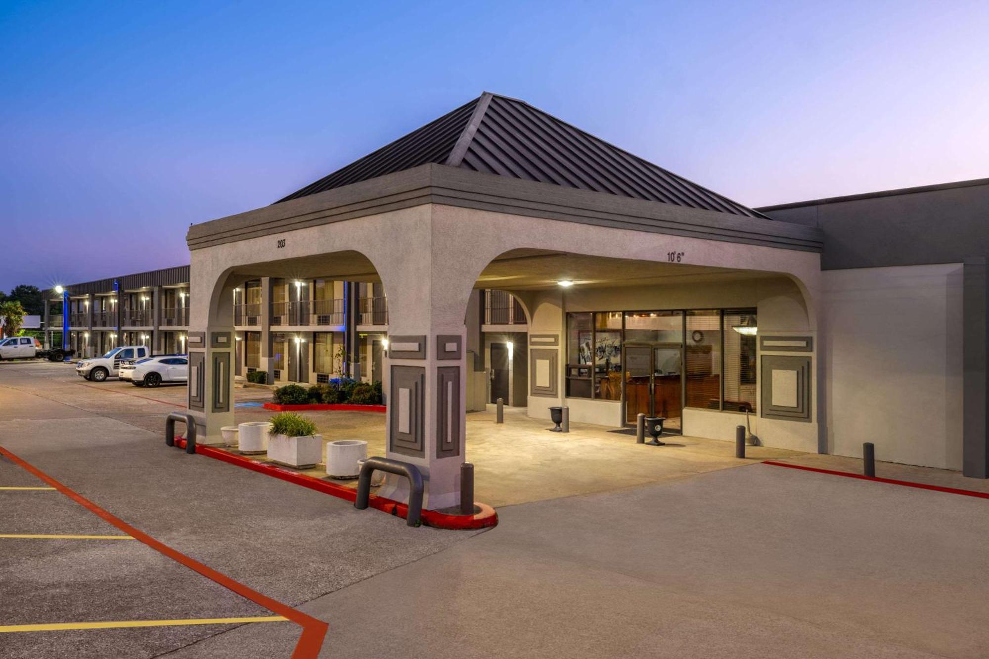 Super 8 By Wyndham Longview/North Motel Buitenkant foto